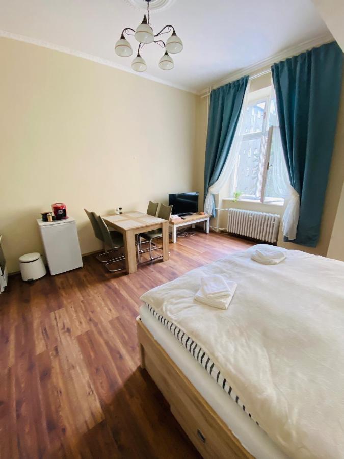 Apartman Diana Lägenhet Karlsbad Exteriör bild